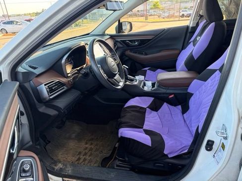 Used 2024 Subaru Outback Touring AWD/4WD image 9