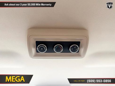 Used 2017 Dodge Journey SXT w/ Comfort/Convenience Group image 23