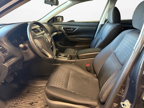 Used 2017 Nissan Altima 2.5 SV FWD image 11