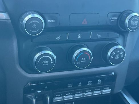 Used 2021 RAM 2500 Big Horn w/ Level 1 Equipment Group image 19