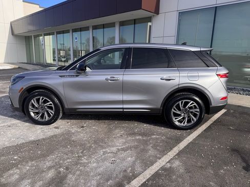 Certified 2024 Lincoln Corsair AWD image 2