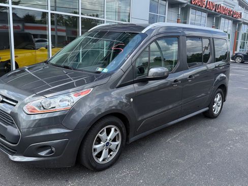 Used 2016 Ford Transit Connect Titanium FWD image 2