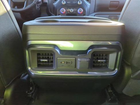 Used 2022 GMC Sierra 2500 AT4 image 16