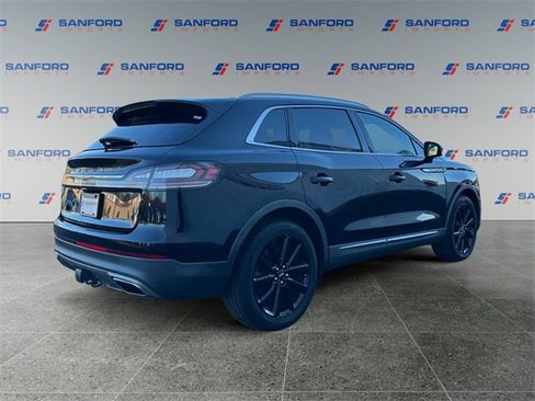 Used 2021 Lincoln Nautilus Reserve w/ Equipment Group 202A image 5