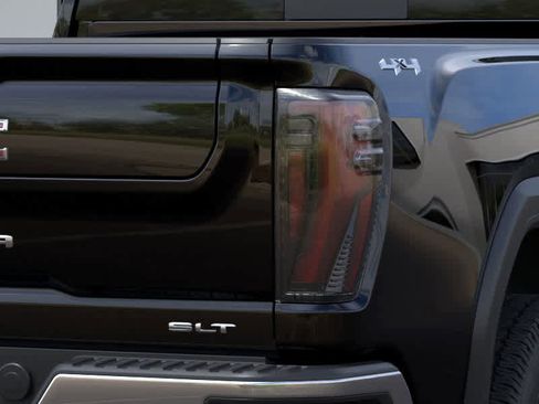 New 2025 GMC Sierra 3500 SLT w/ SLT Premium Package image 11