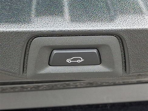 Used 2024 BMW X5 xDrive40i w/ Premium Package image 29