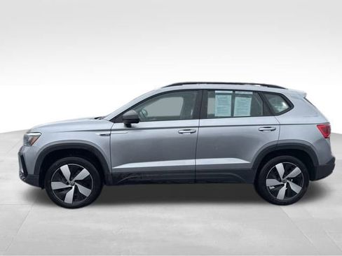 Used 2024 Volkswagen Taos S image 9