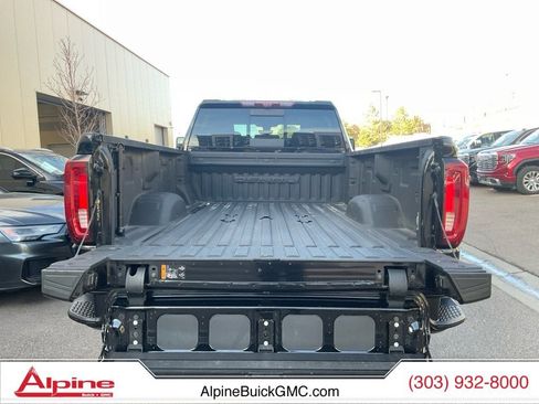 Used 2023 GMC Sierra 2500 Denali w/ Denali Black Diamond Edition image 20