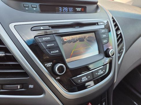 Used 2016 Hyundai Elantra SE w/ Option Group 02 FWD image 28