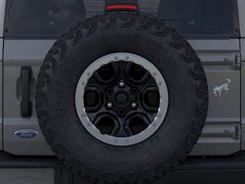 New 2025 Ford Bronco Badlands image 24