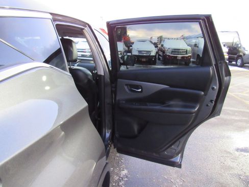 Used 2019 Nissan Murano SL image 25