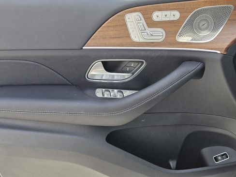 Certified 2025 Mercedes-Benz GLE 450 GLE 450 image 24