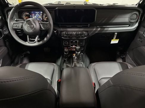 New 2026 Jeep Gladiator Rubicon AWD/4WD image 10