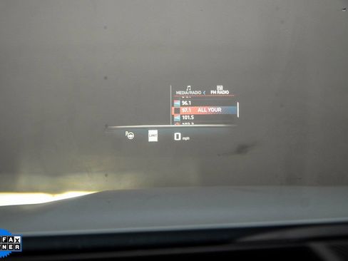 Used 2025 BMW i5 M60 w/ Premium Package image 30