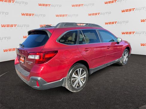Used 2018 Subaru Outback 3.6R Limited image 5