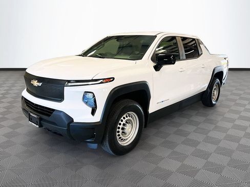 Used 2024 Chevrolet Silverado EV W/T AWD/4WD image 3