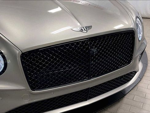 Used 2022 Bentley Continental GT image 34