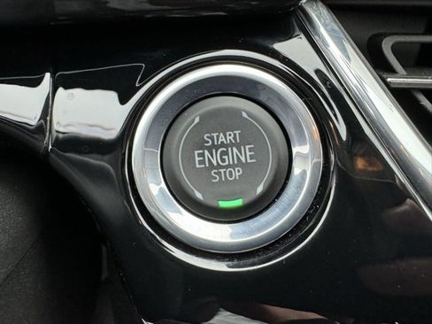 Certified 2024 Chevrolet Trax ACTIV w/ Sunroof Package image 18