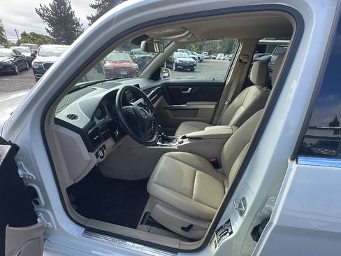 Used 2012 Mercedes-Benz GLK 350 4MATIC image 8