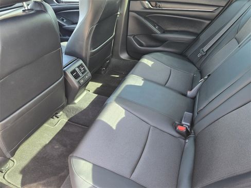 Used 2021 Honda Accord Sport image 29