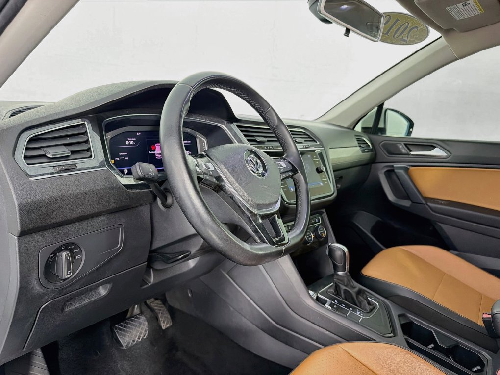 Used 2019 Volkswagen Tiguan SEL FWD image 14