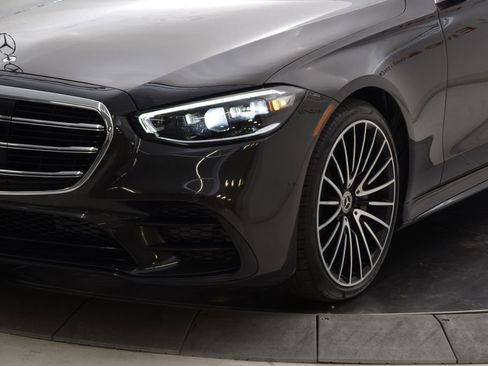 Used 2022 Mercedes-Benz S 500 4MATIC image 11