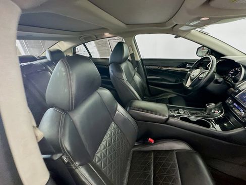 Used 2016 Nissan Maxima Platinum FWD image 28