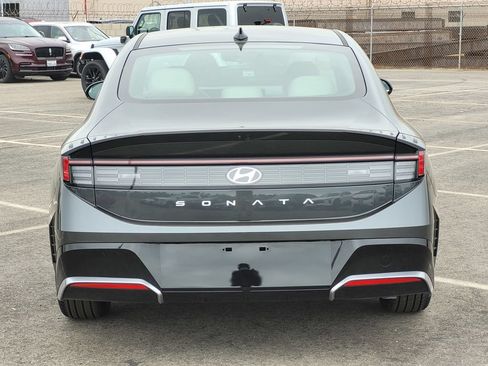 New 2026 Hyundai Sonata SEL FWD image 5
