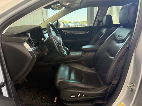 Used 2019 Cadillac XT5 Premium Luxury image 26