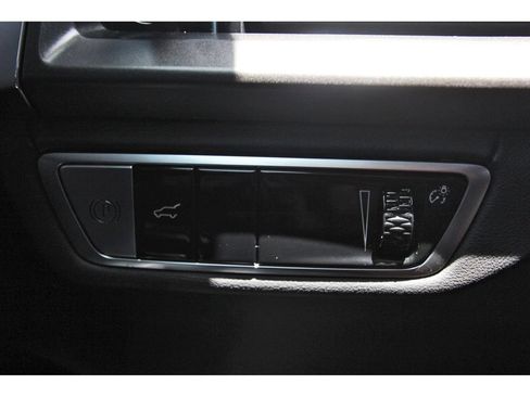 New 2027 Cadillac Vistiq Luxury AWD/4WD image 15