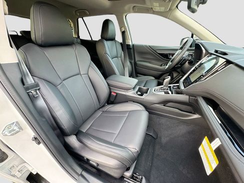 New 2025 Subaru Outback Limited image 36