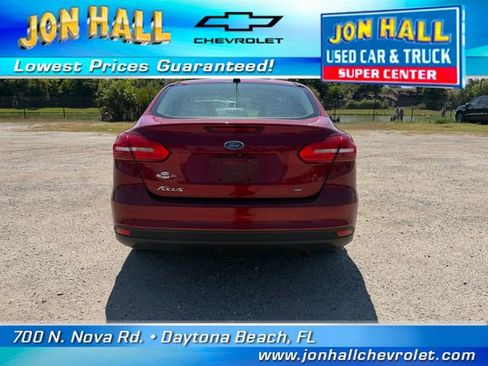 Used 2017 Ford Focus SE FWD image 11