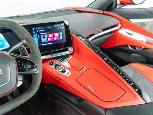 Used 2025 Chevrolet Corvette Stingray Preferred Cpe w/ Z51 Performance Package RWD image 26