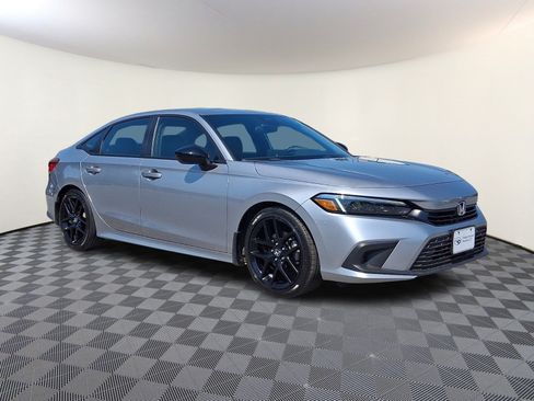 Used 2024 Honda Civic Sport image 1
