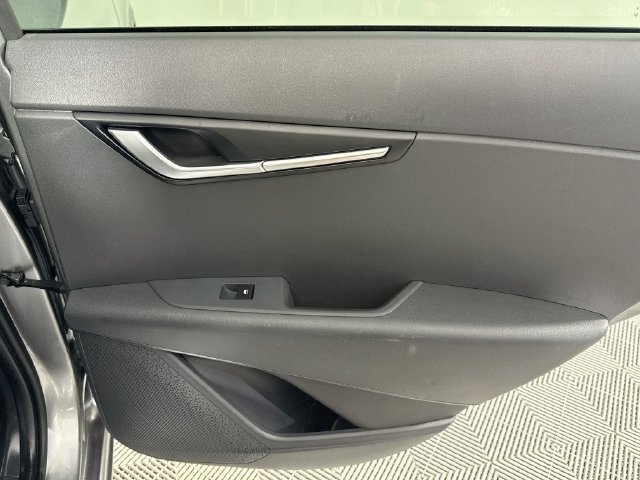 Used 2026 Kia Niro LX FWD image 24