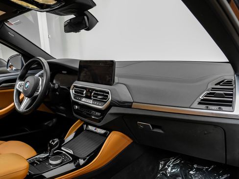 Used 2024 BMW X4 M40i image 17