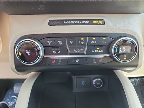 Used 2020 Ford Escape SEL FWD image 17