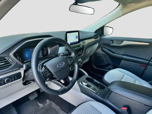 Used 2024 Ford Escape Active AWD/4WD image 9