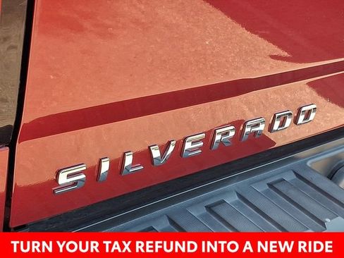 Used 2018 Chevrolet Silverado 1500 LT w/ All Star Edition image 24