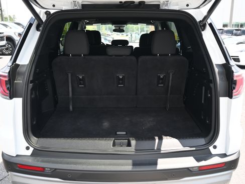 Used 2025 GMC Acadia Elevation FWD image 31