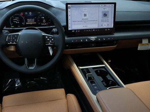 New 2026 Lexus ES 350e FWD image 17