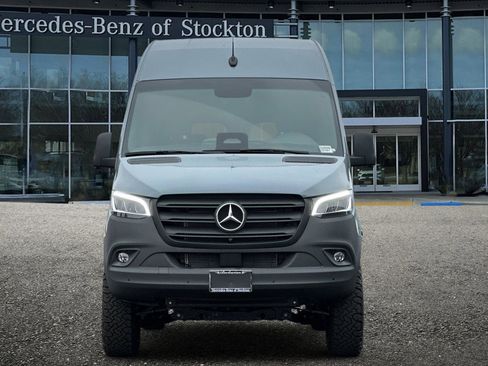 New 2026 Mercedes-Benz Sprinter 2500 image 9