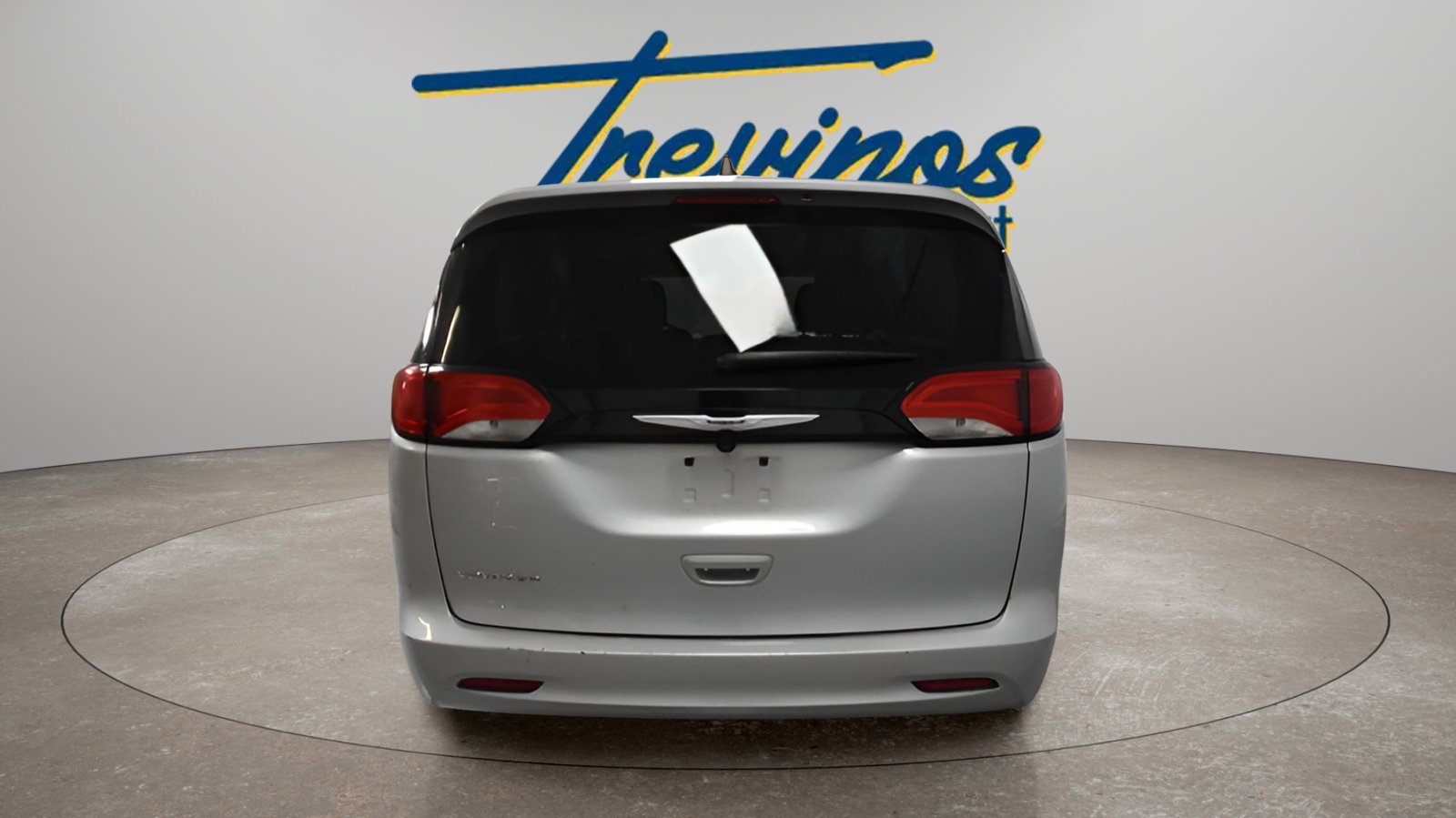 Used 2023 Chrysler Voyager LX FWD image 10