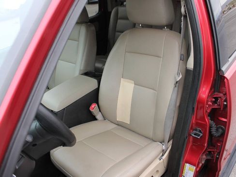 Used 2008 Ford Explorer XLT image 24