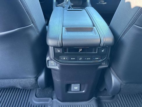 New 2026 Toyota Grand Highlander Limited image 8