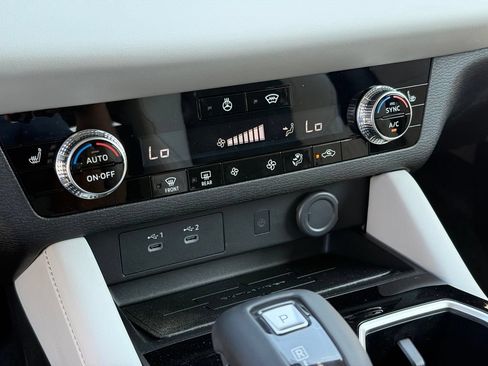 New 2026 Mitsubishi Outlander SE AWD/4WD image 30