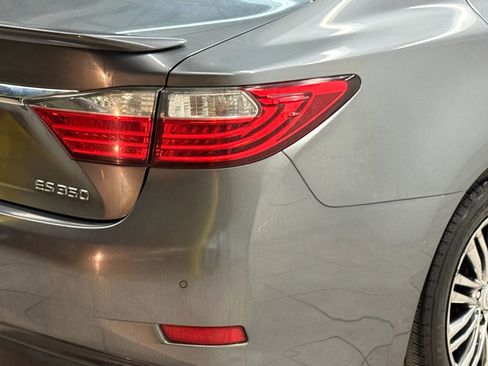 Used 2014 Lexus ES 350 w/ Premium Package image 10