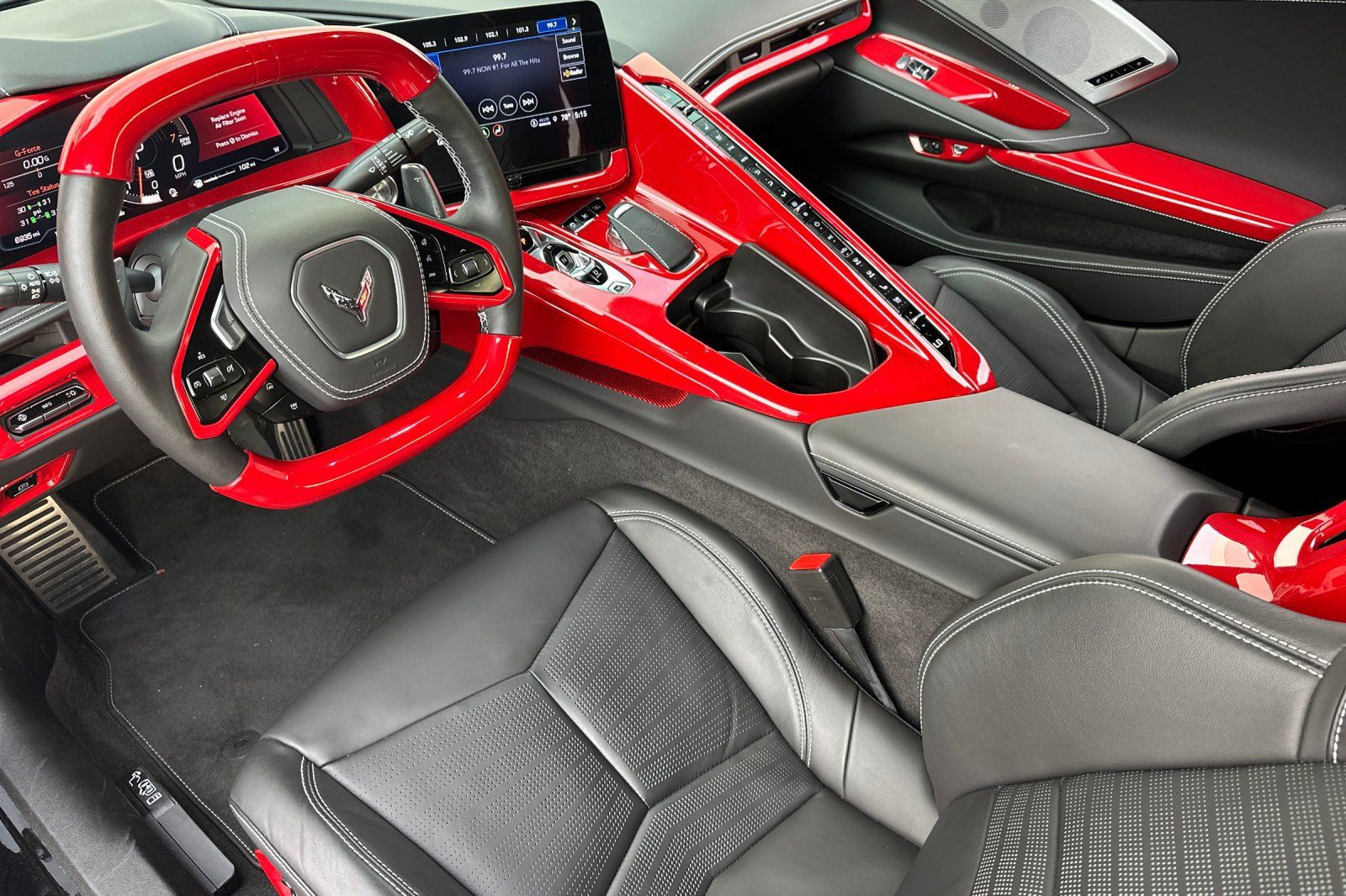 Used 2022 Chevrolet Corvette Stingray Premium Cpe w/ Z51 Performance Package RWD image 14