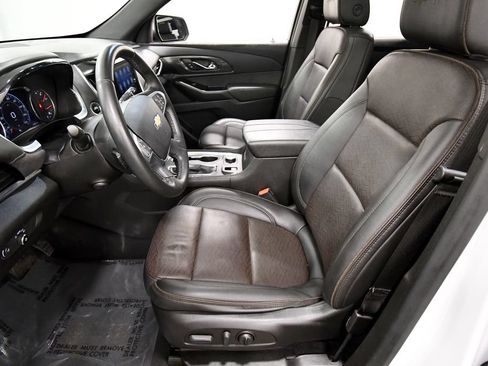 Used 2023 Chevrolet Traverse High Country AWD/4WD image 14