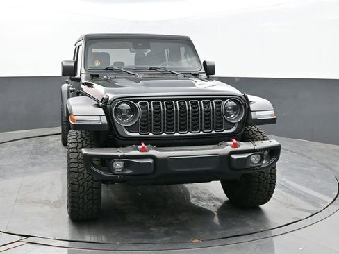 New 2025 Jeep Gladiator Rubicon w/ Safety Group AWD/4WD image 8